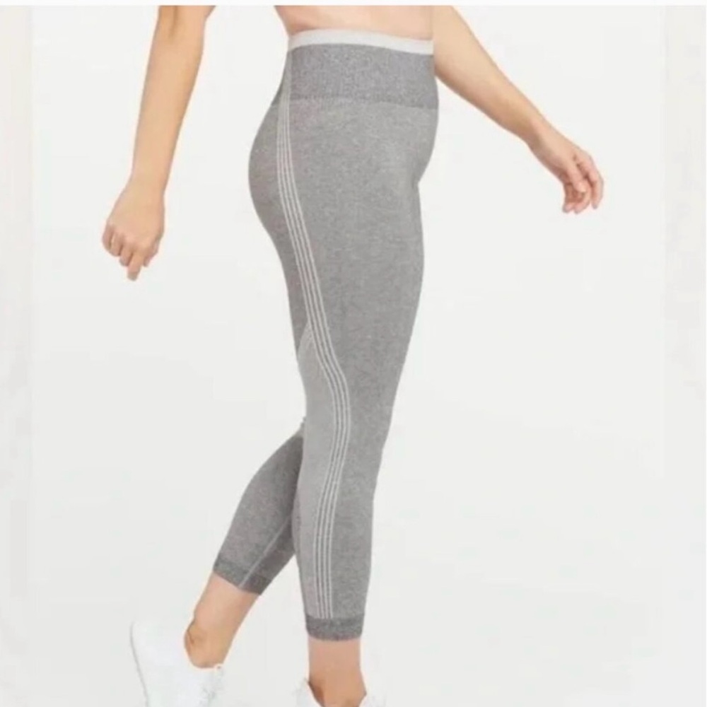 SPANX Seamless Sculpt Leggings